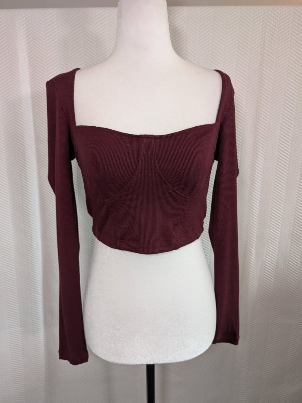 Dynamite Burgundy Ribbed Bustier Style Long Sleeve Crop Top NWT New Medium